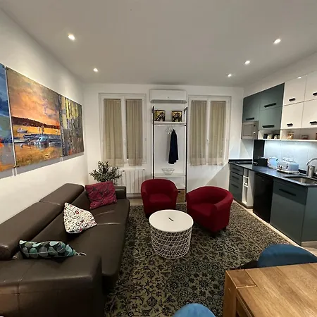 Promenade Des With Ac Near Negresco